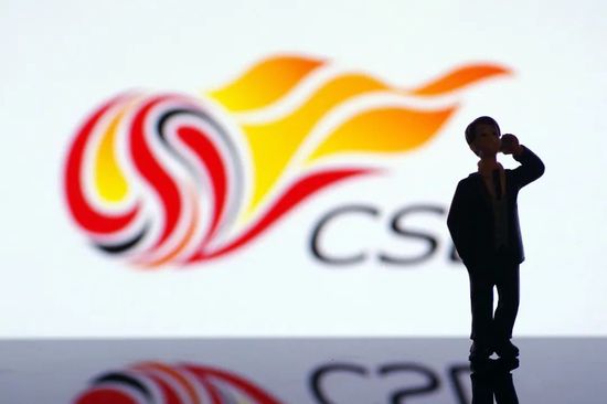 男人和女人在床上操